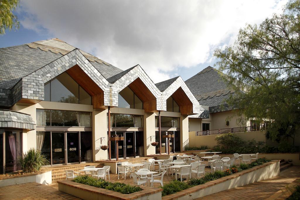 Black Mountain Leisure And Conference Hotel Groothoek Exterior foto