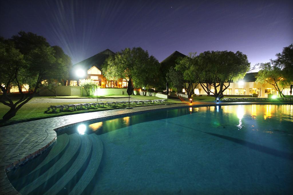 Black Mountain Leisure And Conference Hotel Groothoek Exterior foto